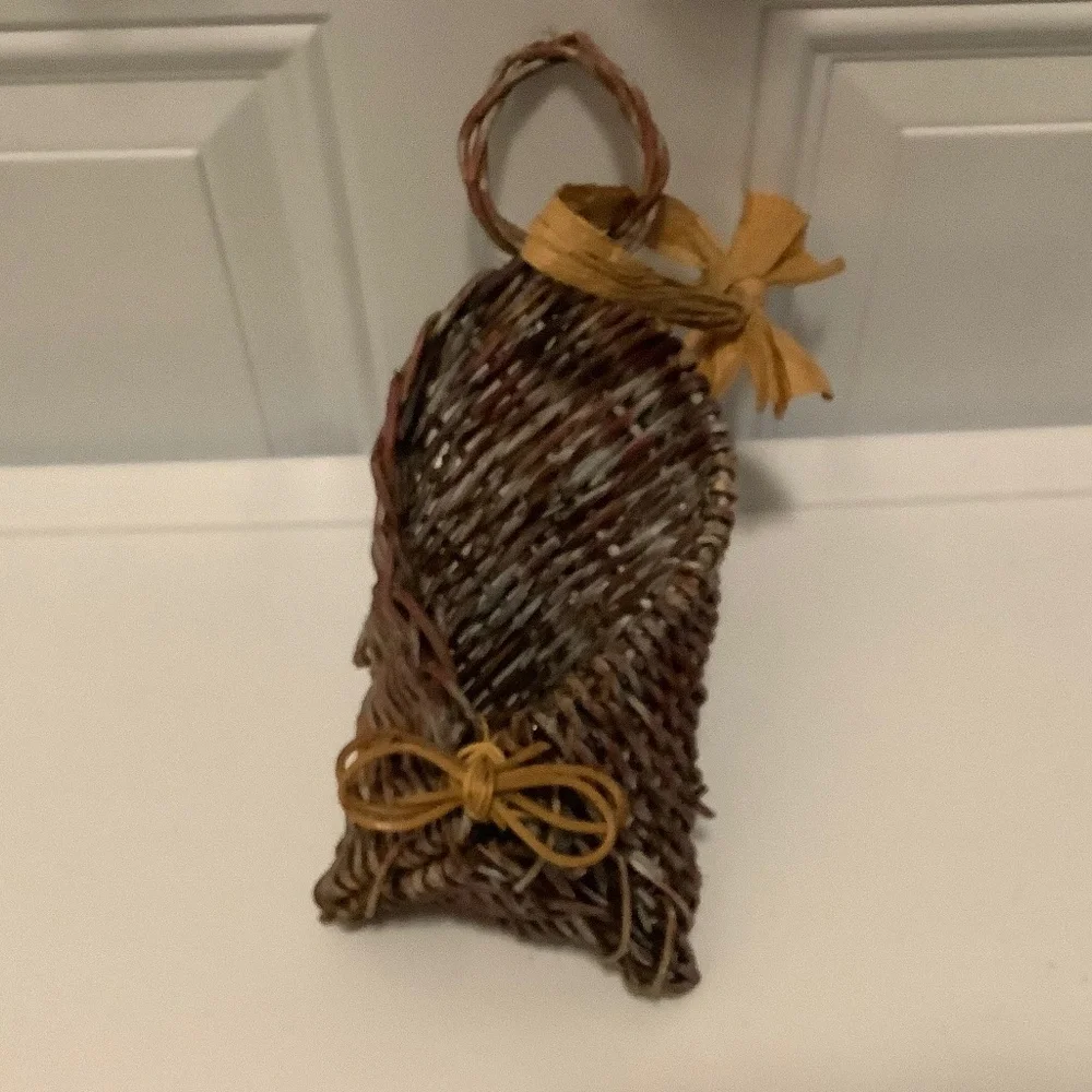 Rustic Grapevine Wall Basket 3x5x9 Country Boho Garden Cottagecore Eclectic